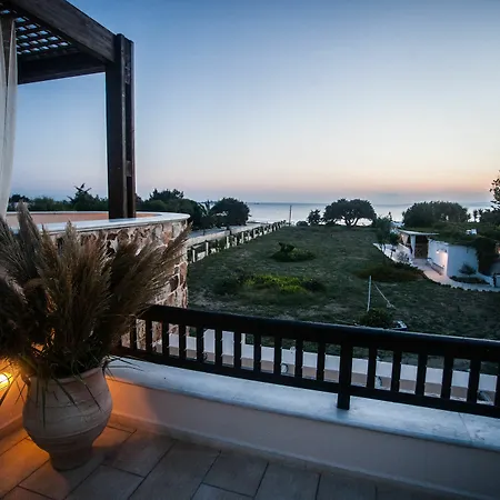 Athina & Apartment Agia Anna (Naxos)