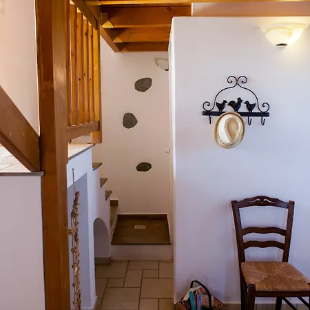 Apartment Athina & *